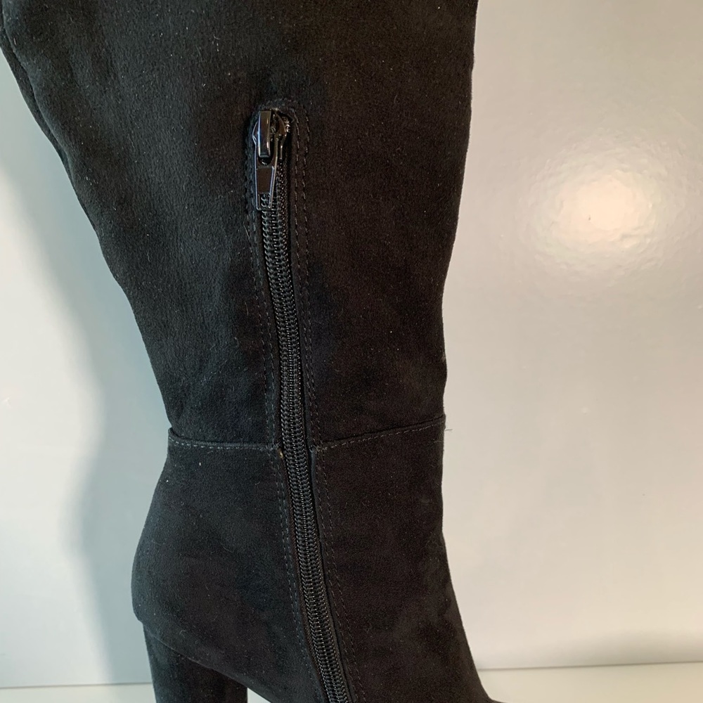 JustFab Over the Knee High Faux Suede Round Heel Boots Black Size 7 - Picture 9 of 13